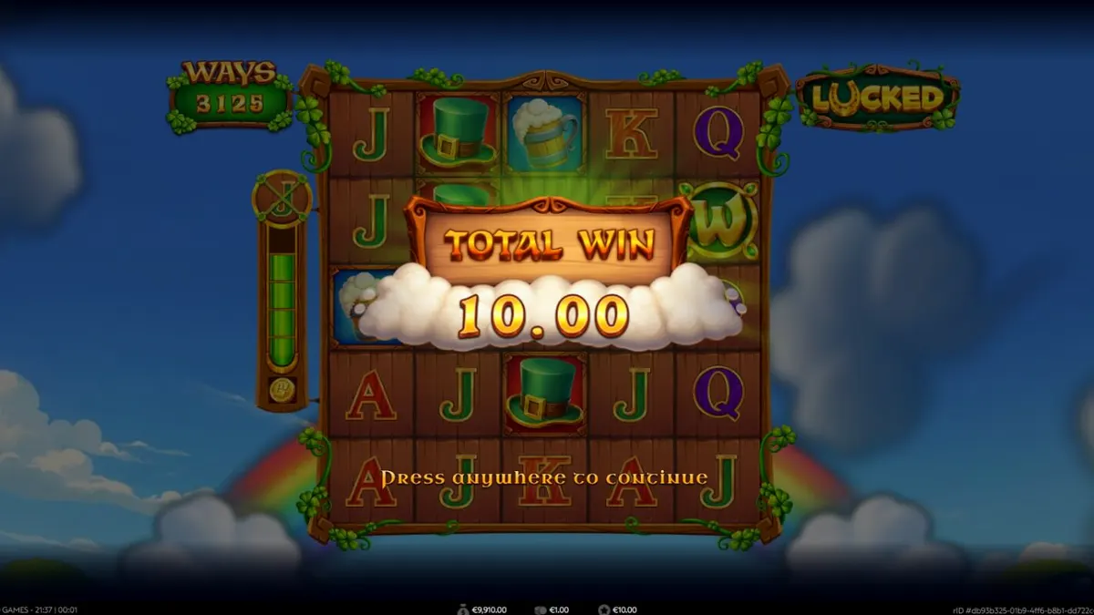 Tampilan visual slot Lucked dengan tema leprechaun dan lembah Irlandia